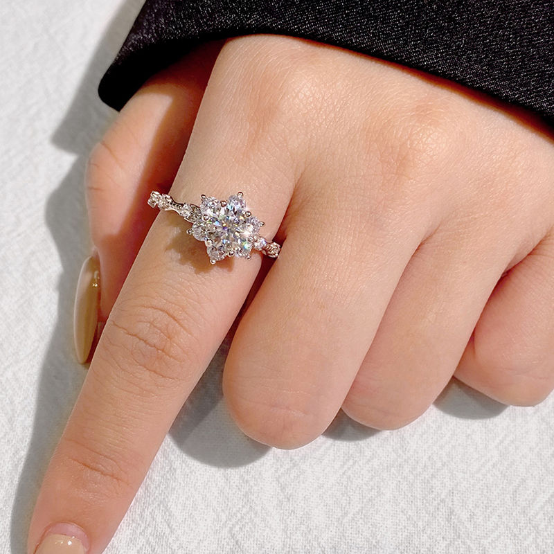 Thumbnail: 100% Real 1-5CT Big Moissanite Diamond 925 Sterling Silver Sunflower Ring