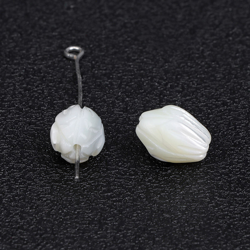 Thumbnail: 100% Natural Carved Flower Shell Middle Drill Cute Flowers Mother of Pearl Bead 