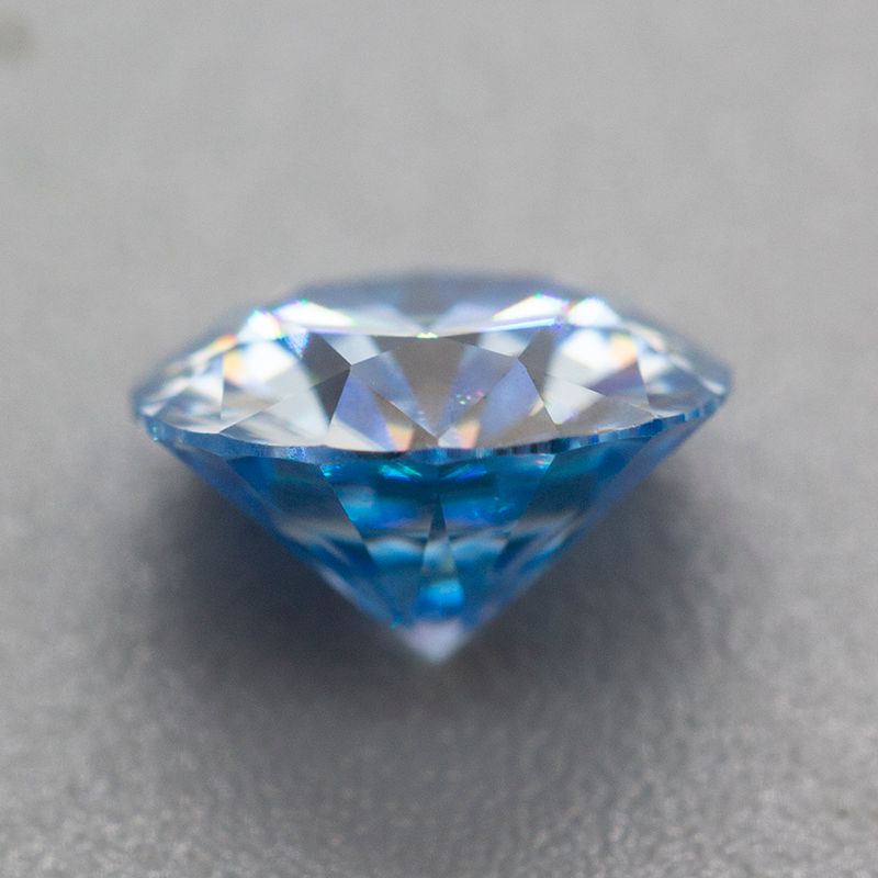 Miniaturbild: New Light Aquamarine Moissanite Stone with Certificate 6.5mm 1.0ct