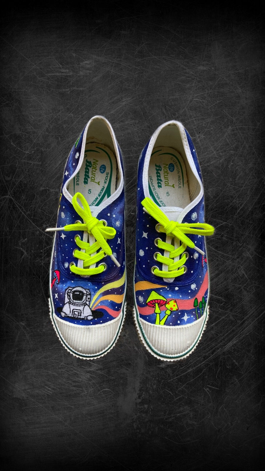 SPACE SHOES