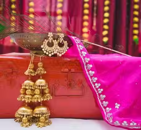 Bridal vanity Essentials: The  Packing List for Your Wedding Day 