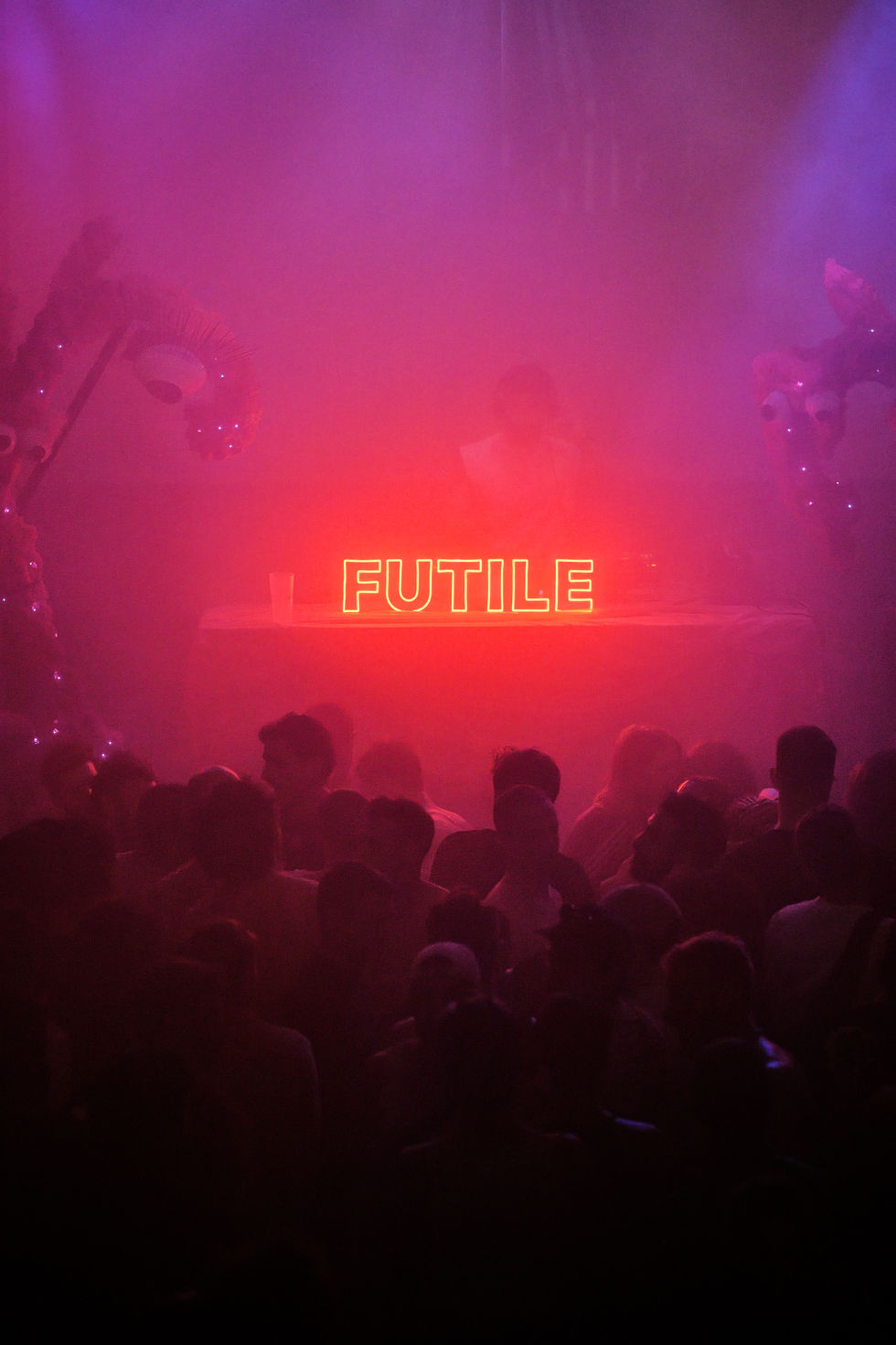 Futile - Luc Bertrand - 43.jpg