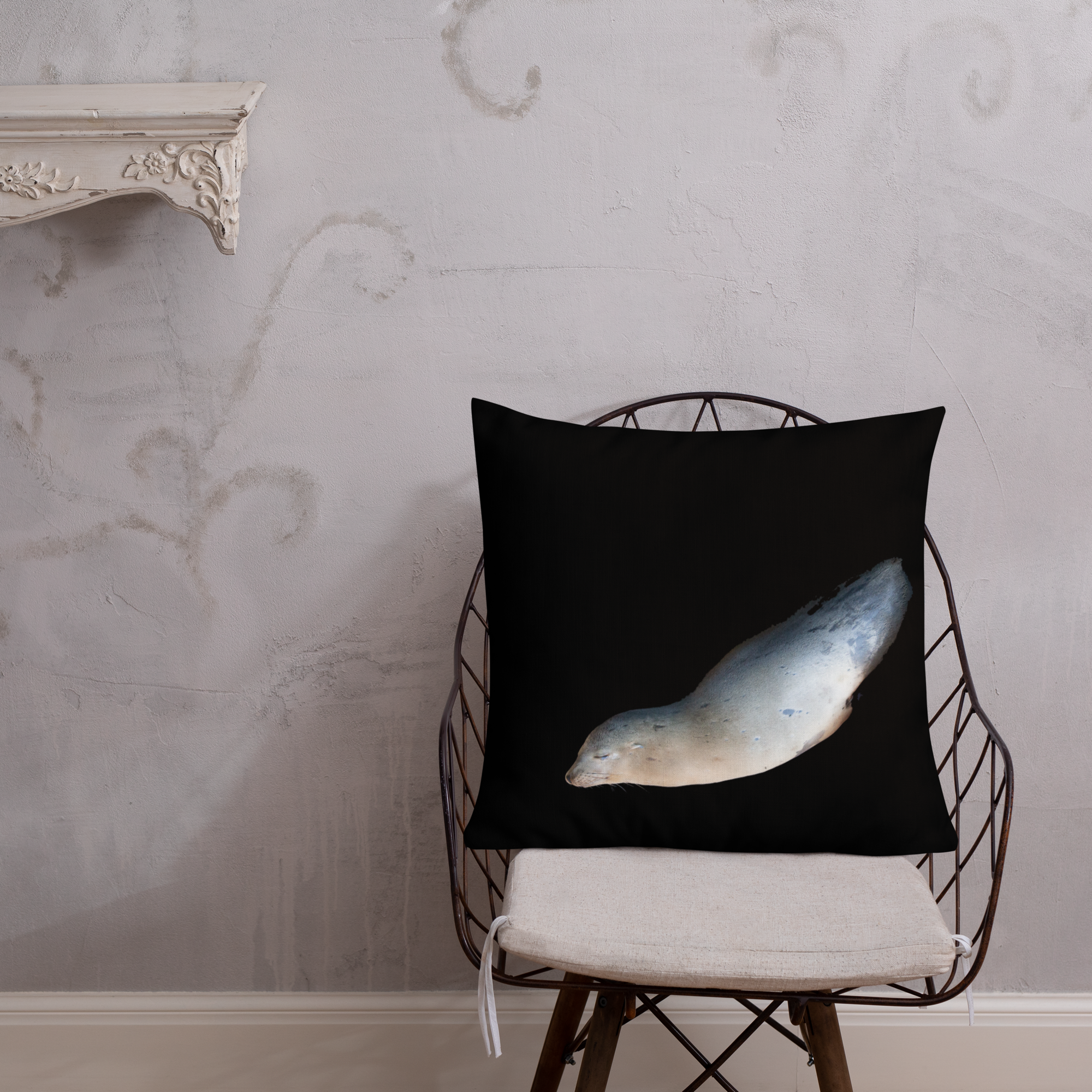 Pillow (Dreamy Pinniped)