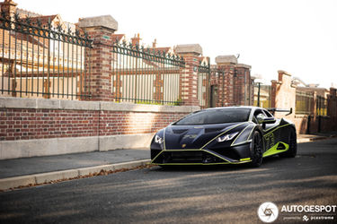 lamborghini-huracan-lp640-2-sto-c294812102021203521_3.jpg