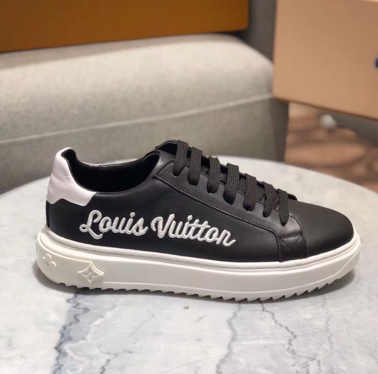 Louis Vuitton Sneaker