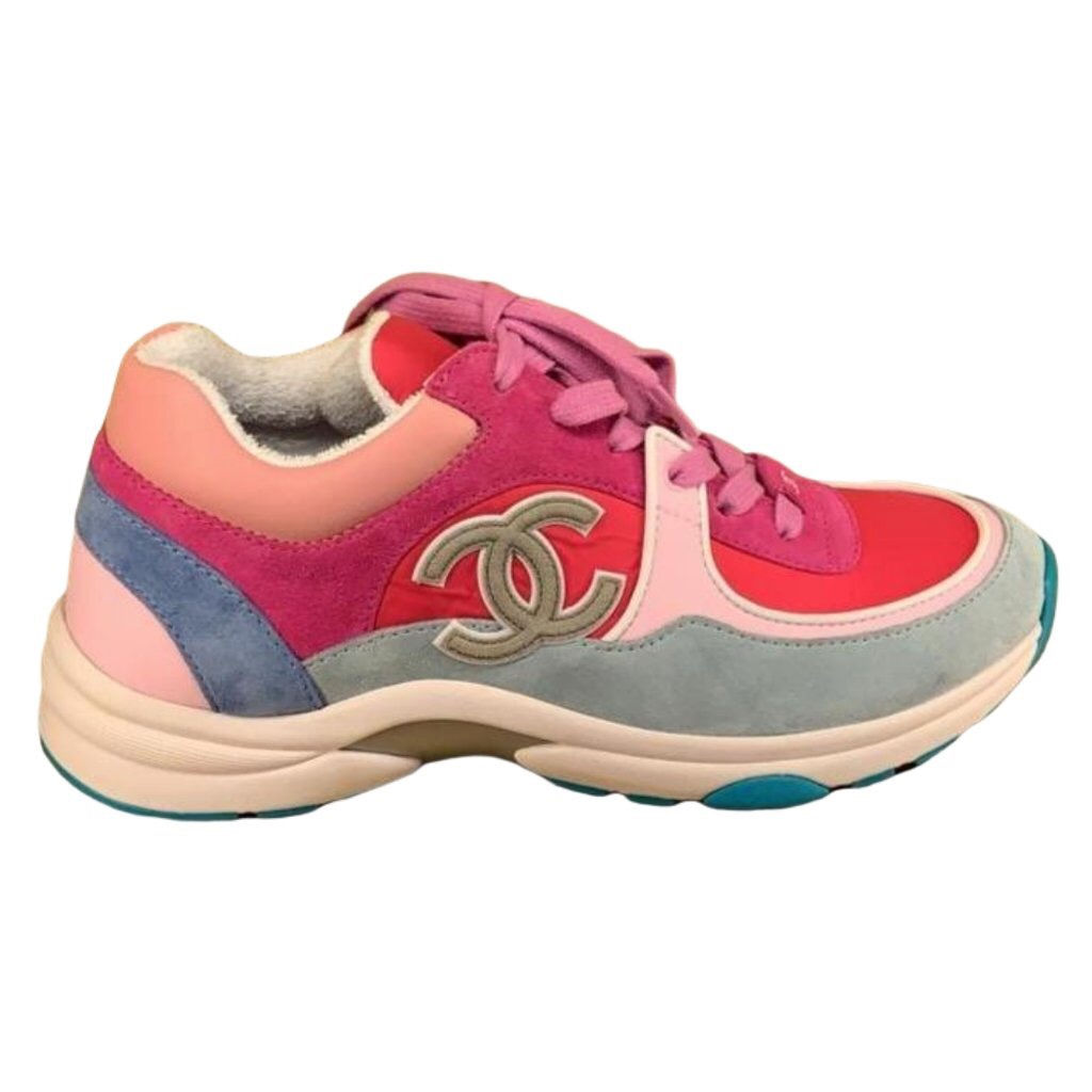 Chanel Low Sneaker