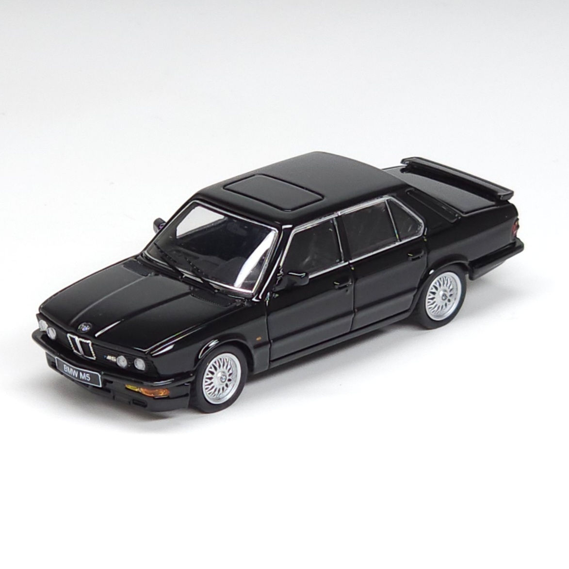 King Model BMW E28 M5 Black