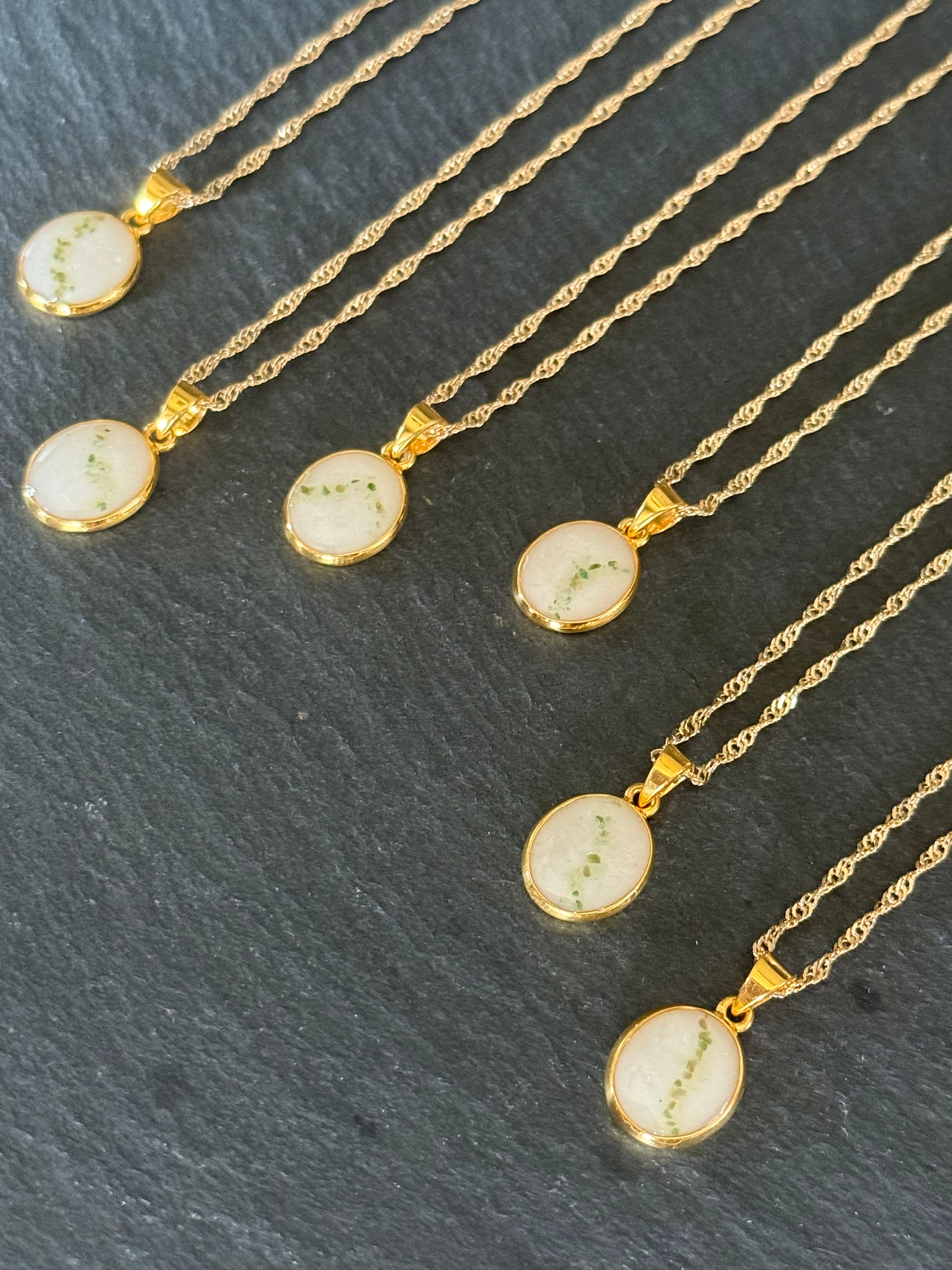The Astera Oval Pendant