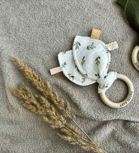 Mordedor de muselina orgánica y bambú