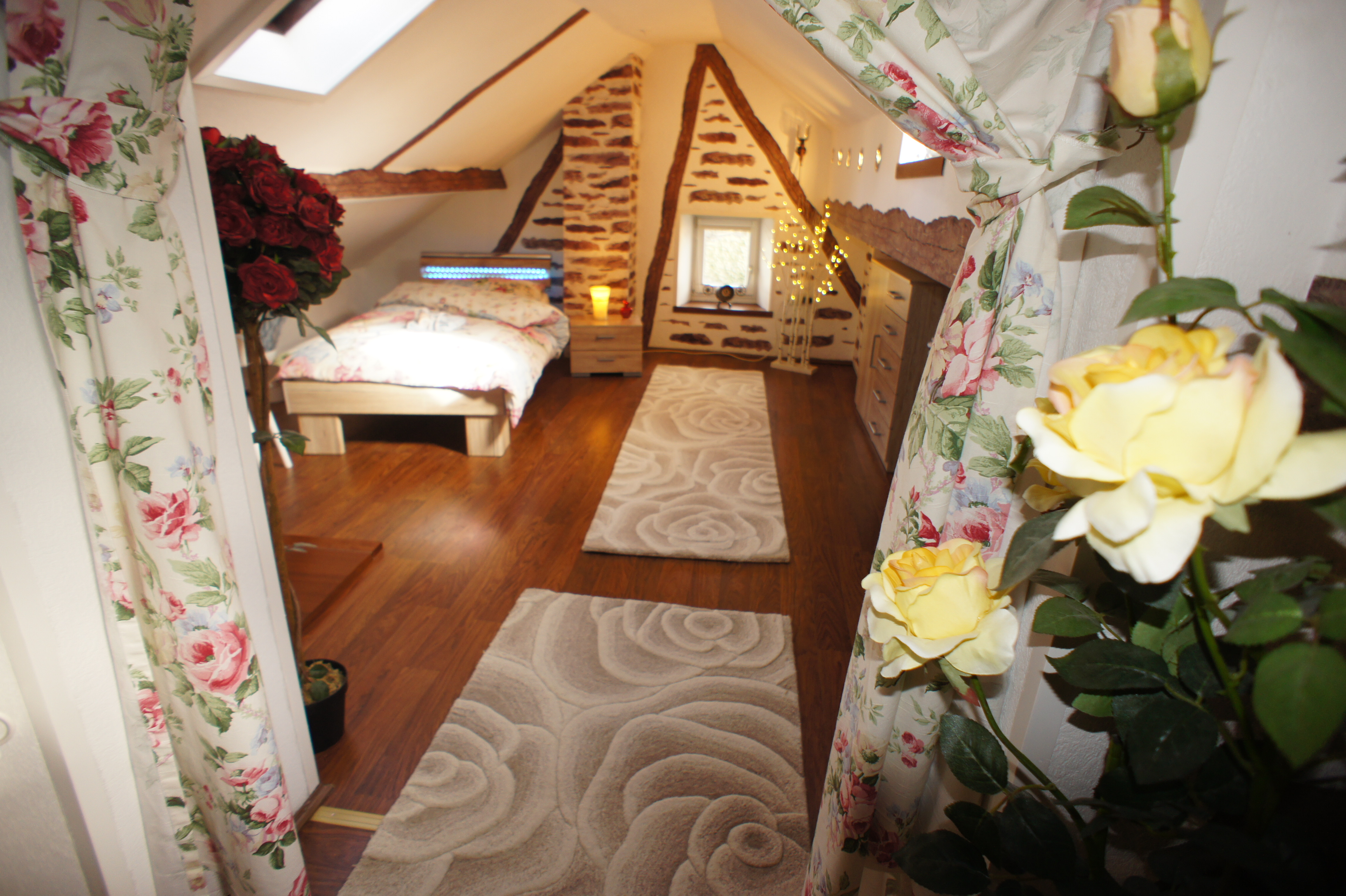 Eifel Schlafzimmer im Dachgeschoss