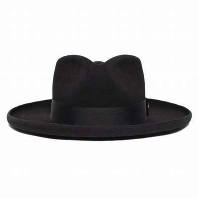 Thumbnail: Marq Moloca  Fedora