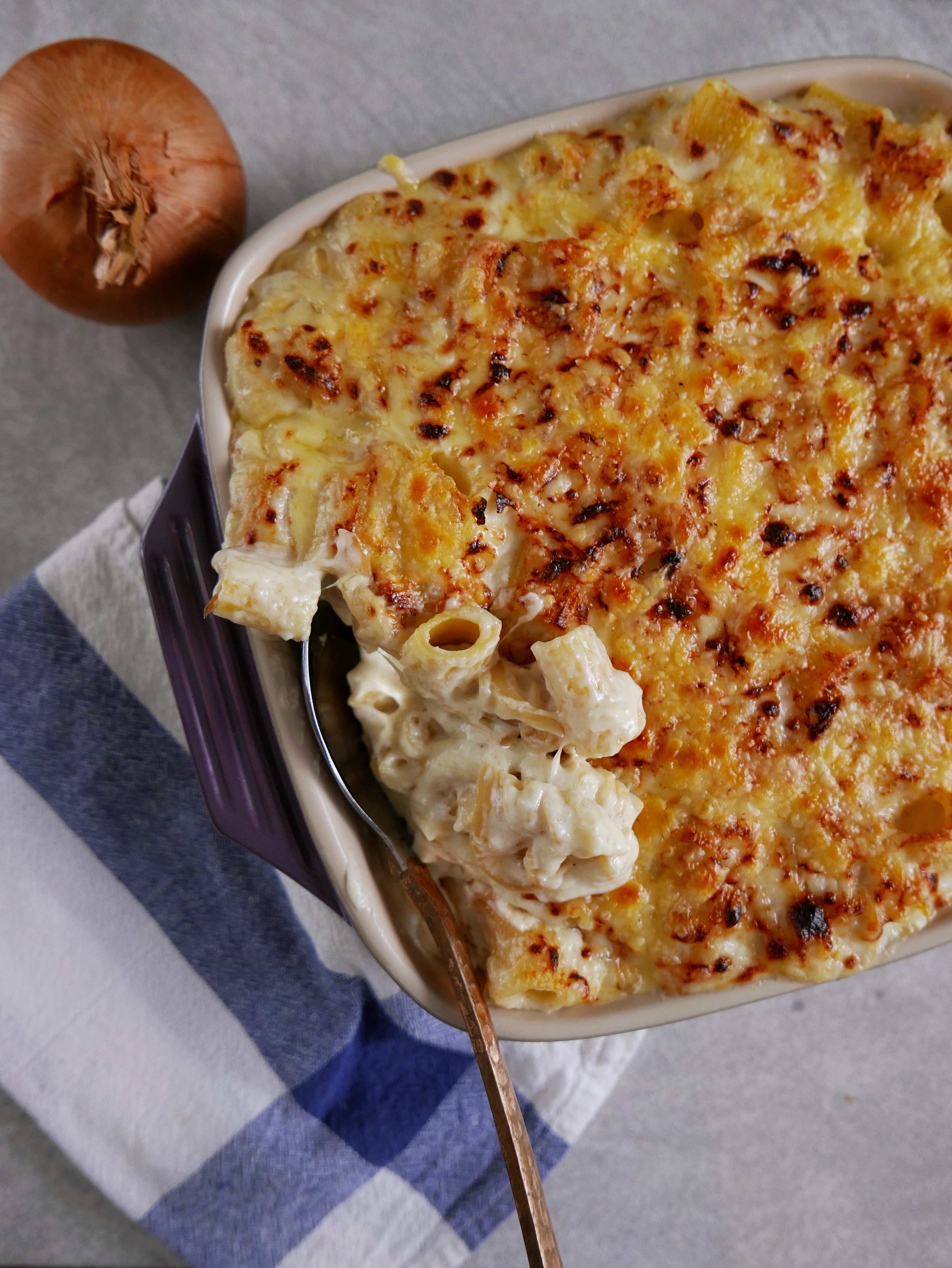 caramelized onion mac