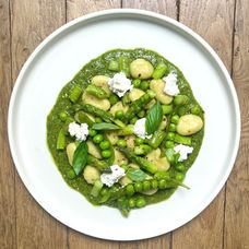 Gnocchi, pesto verde, petits pois