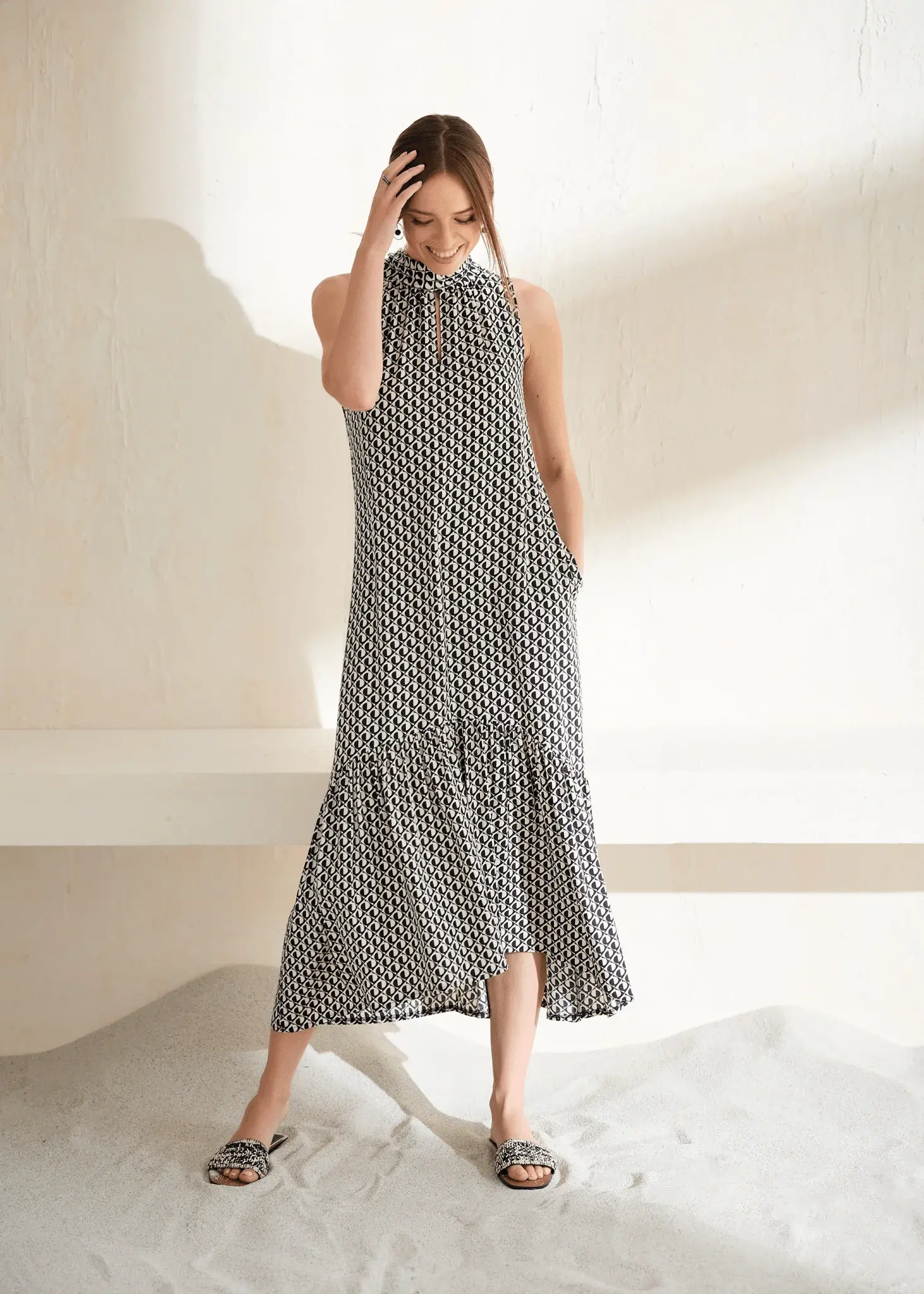 FOX'S Neckholder-Kleid VOLANGIA in Midi-Länge mit weitem Rock