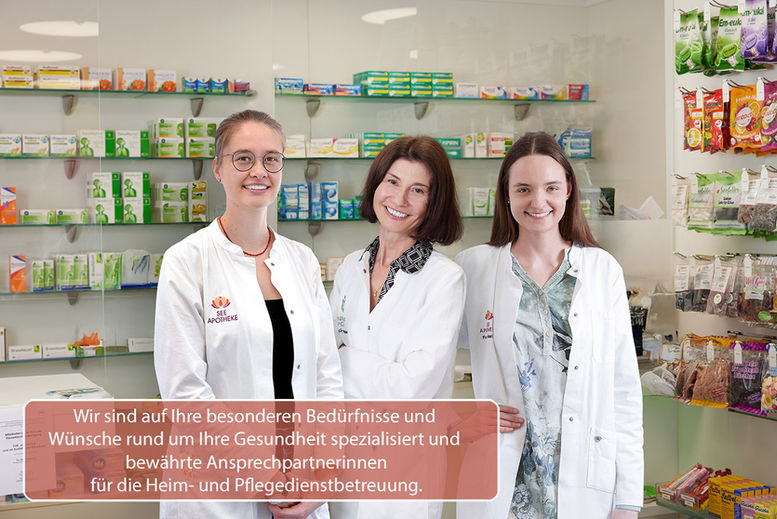 Drei Apothekerinnen in der St. Nikolaus Apotheke