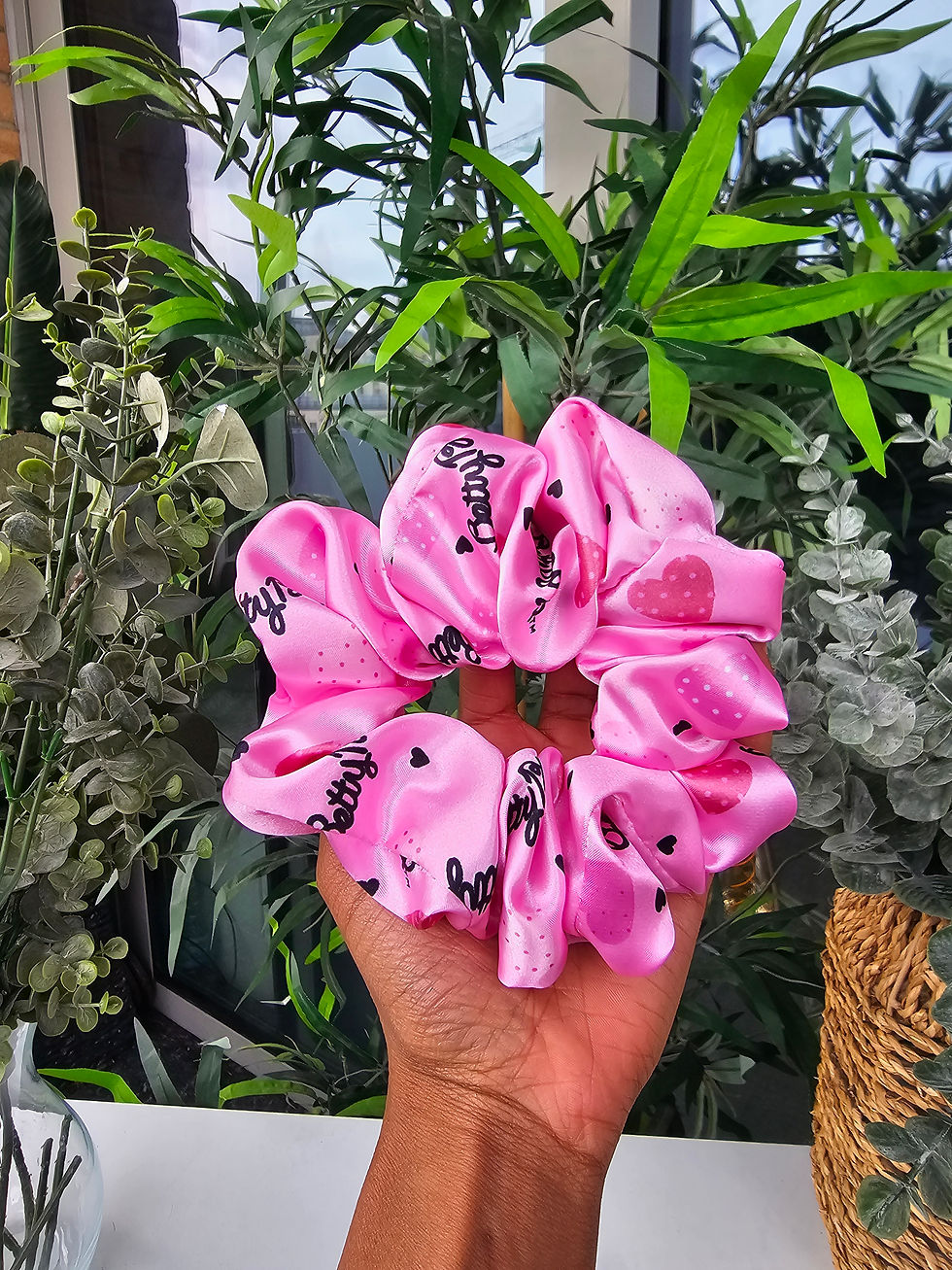 Thumbnail: XL - Betty Boop Satin Scrunchie 