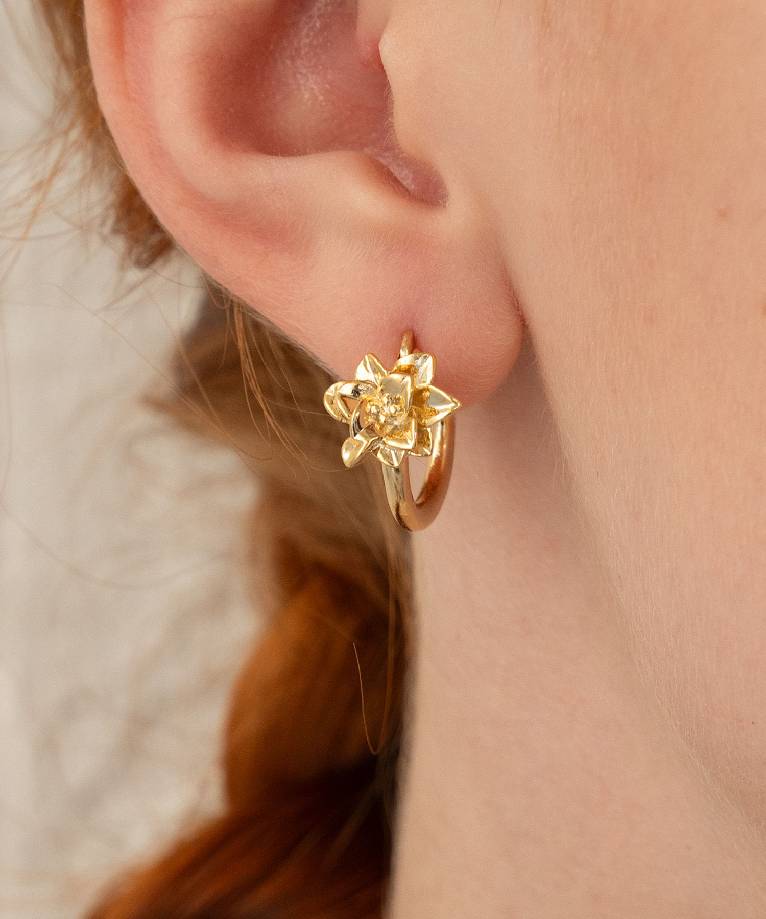 フラワー メタル フープピアス3