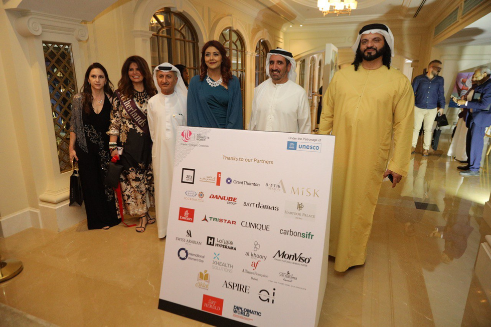 Art Connects Women 08