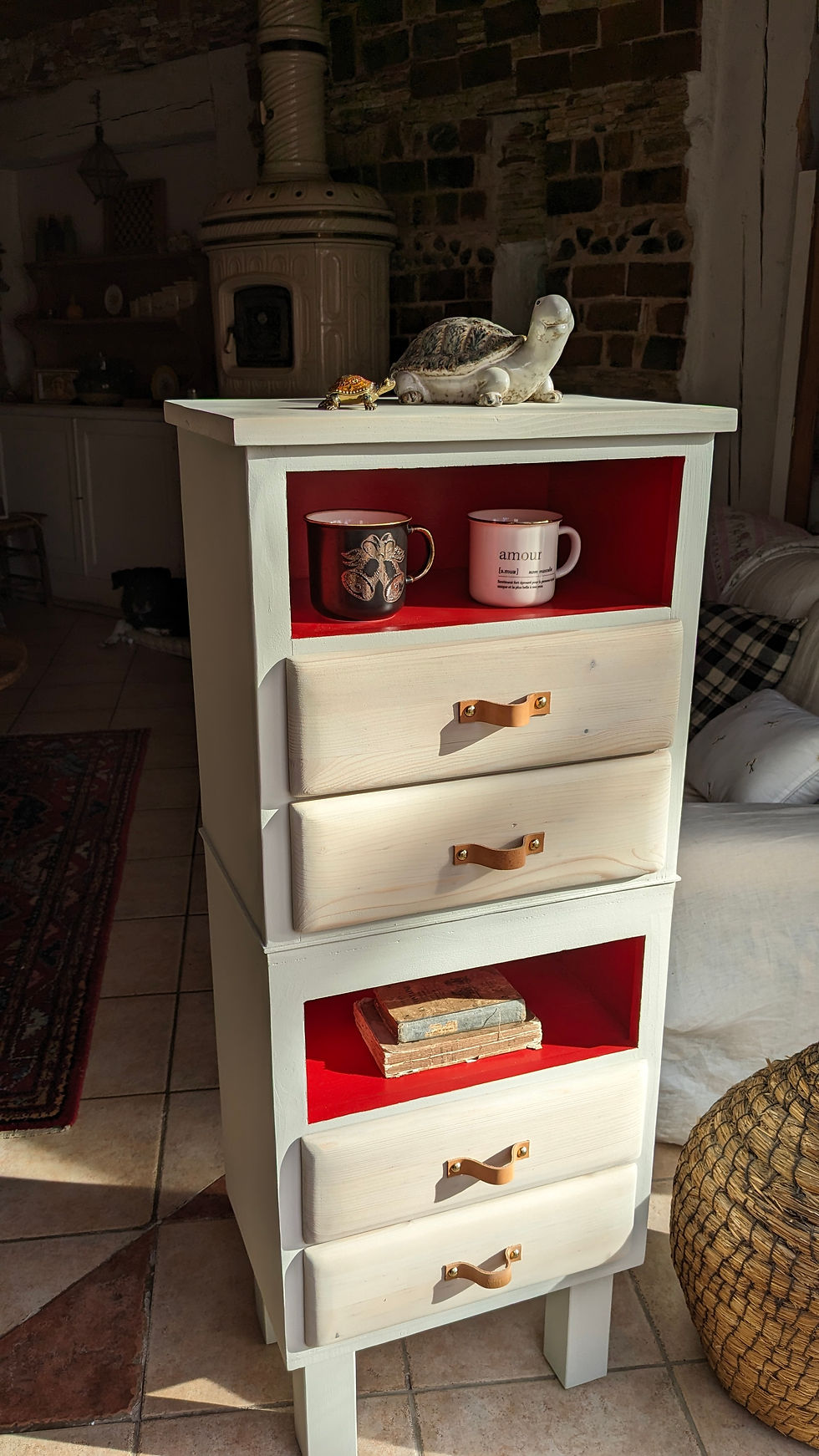 Miniature : Chiffonnier rouge