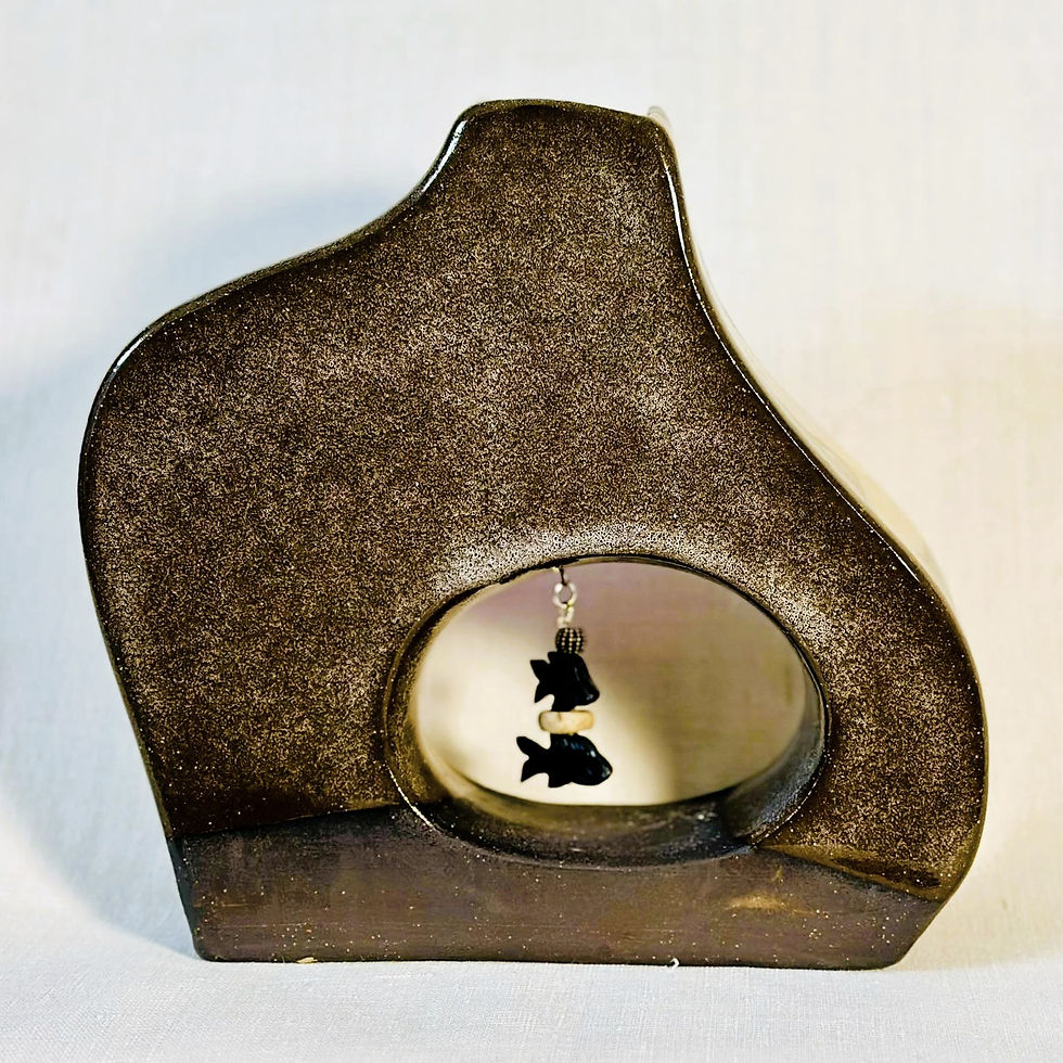 Thumbnail: Two Fishes Charm Vase