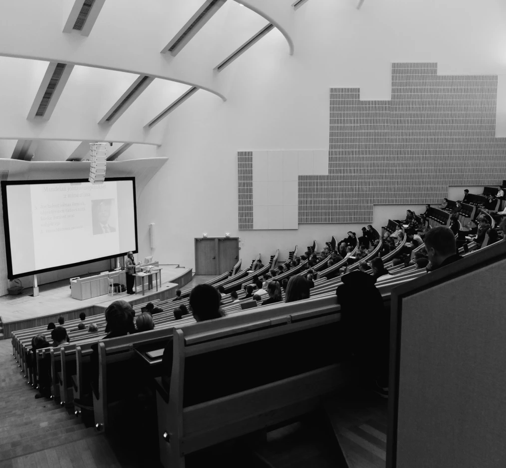 college-image.webp