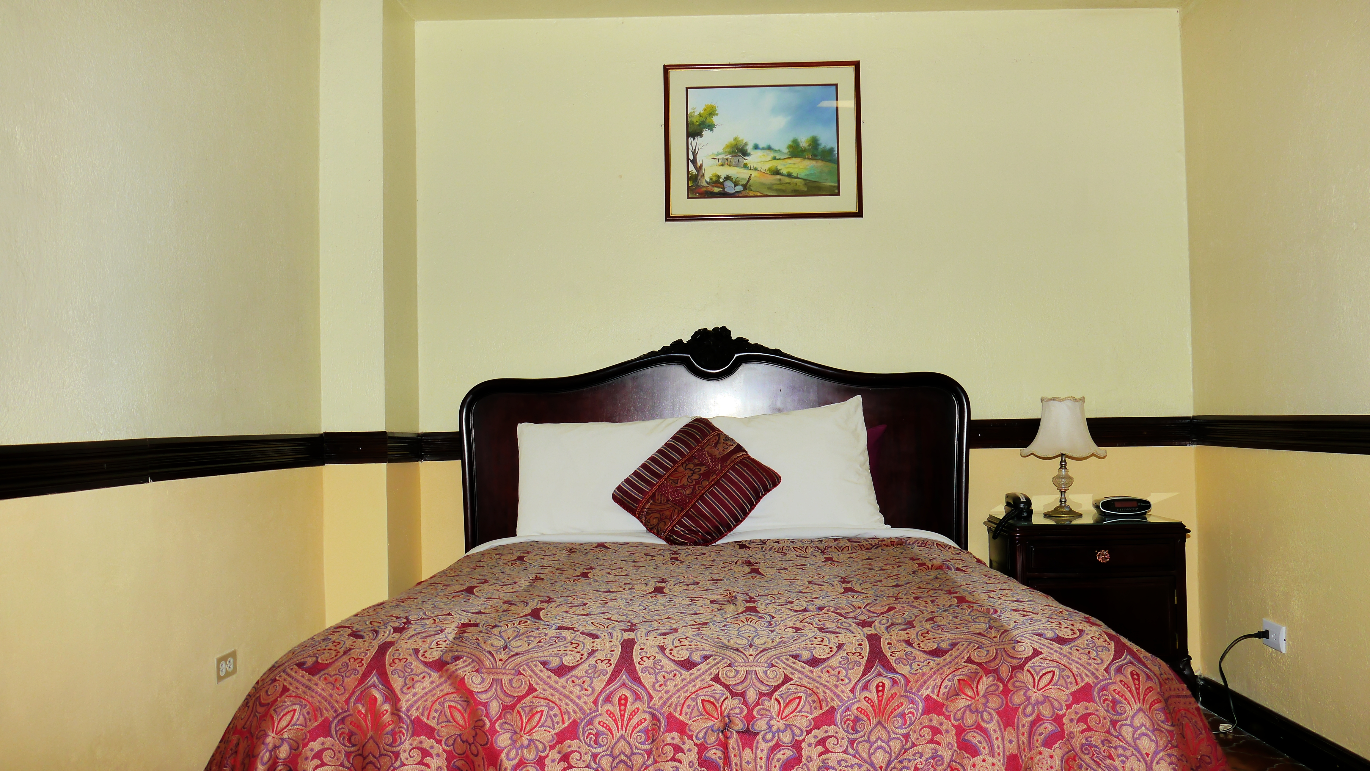 Economy Room