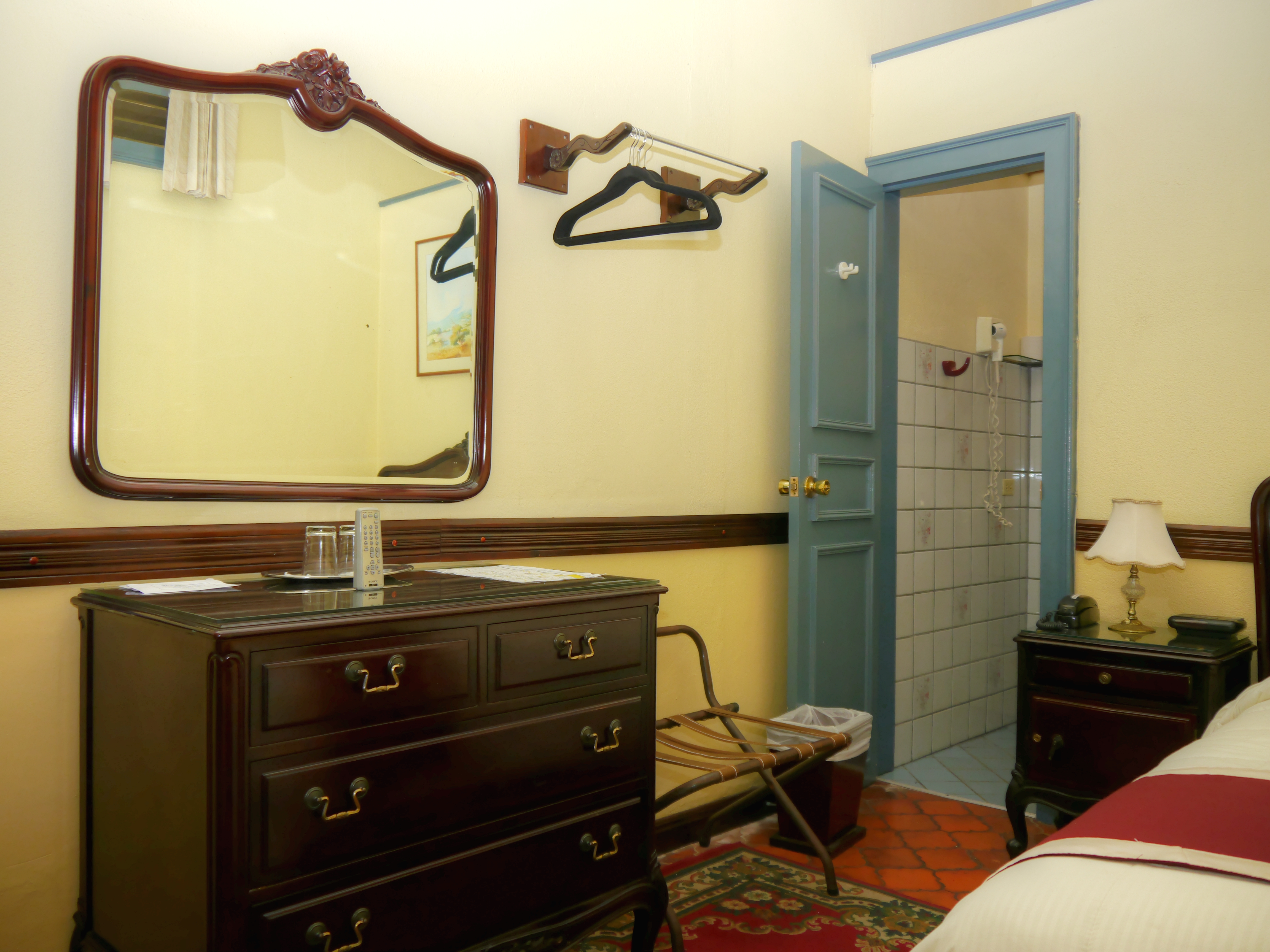 Economy Room