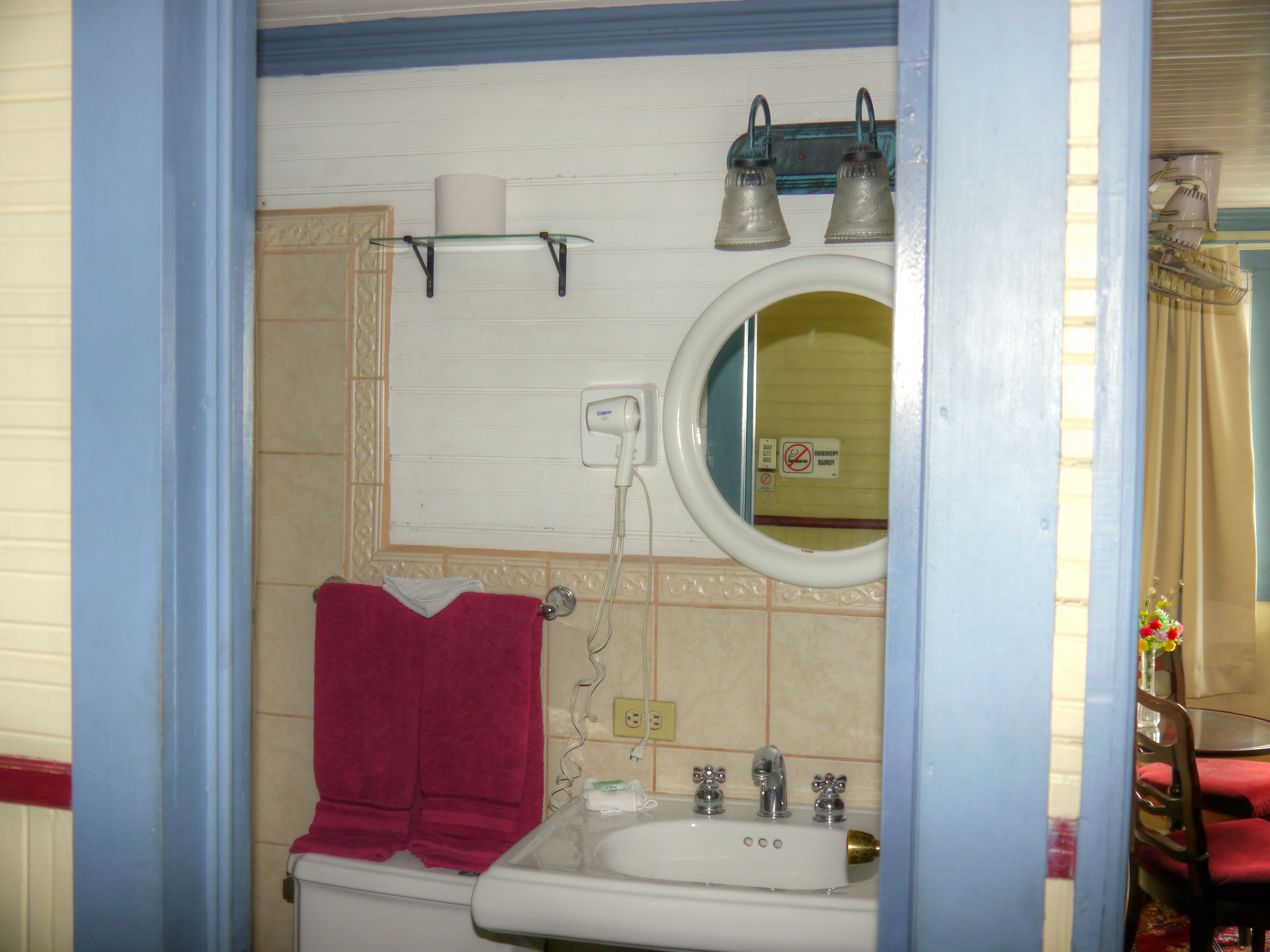 Economy Room