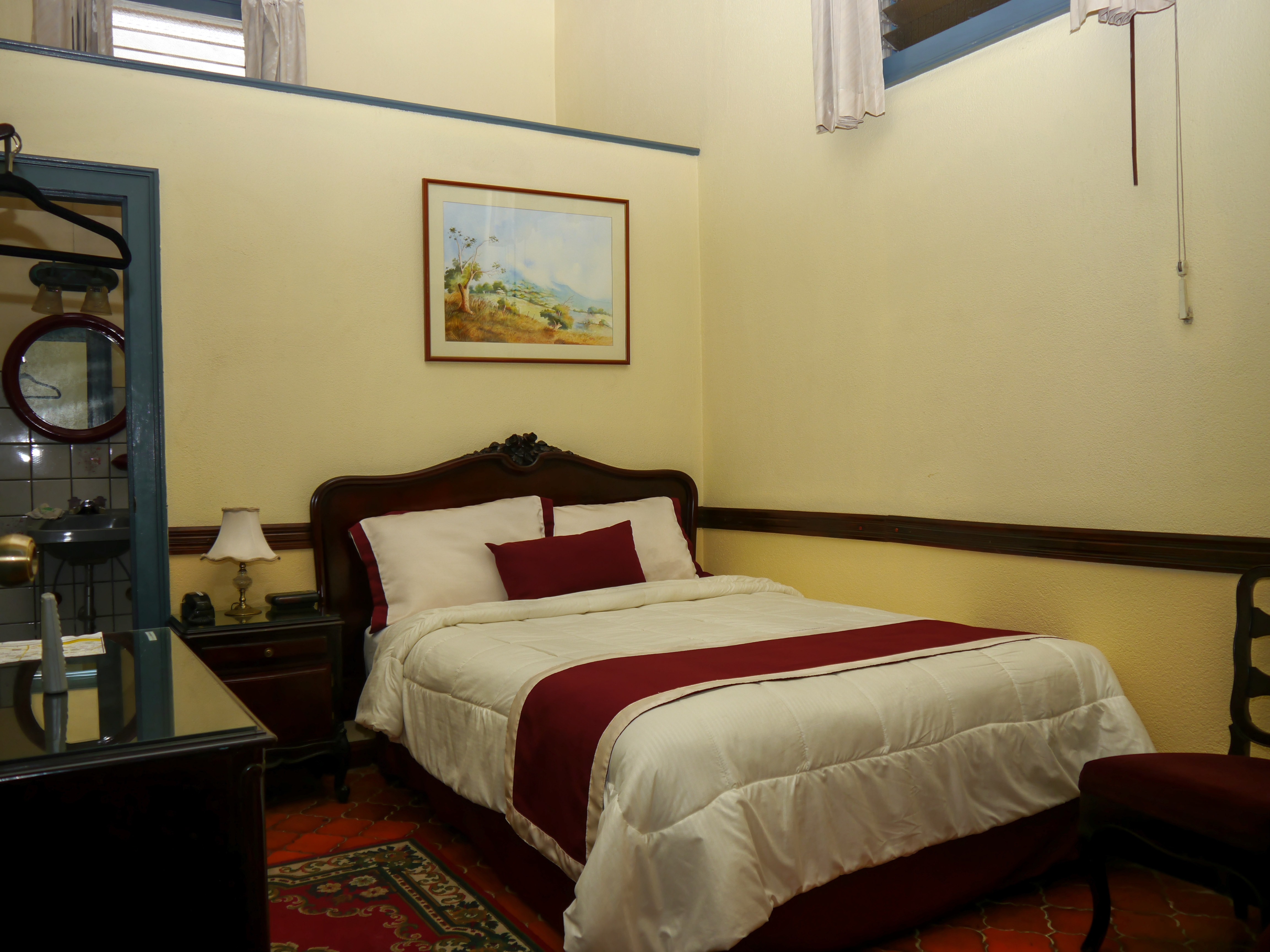 Economy Room