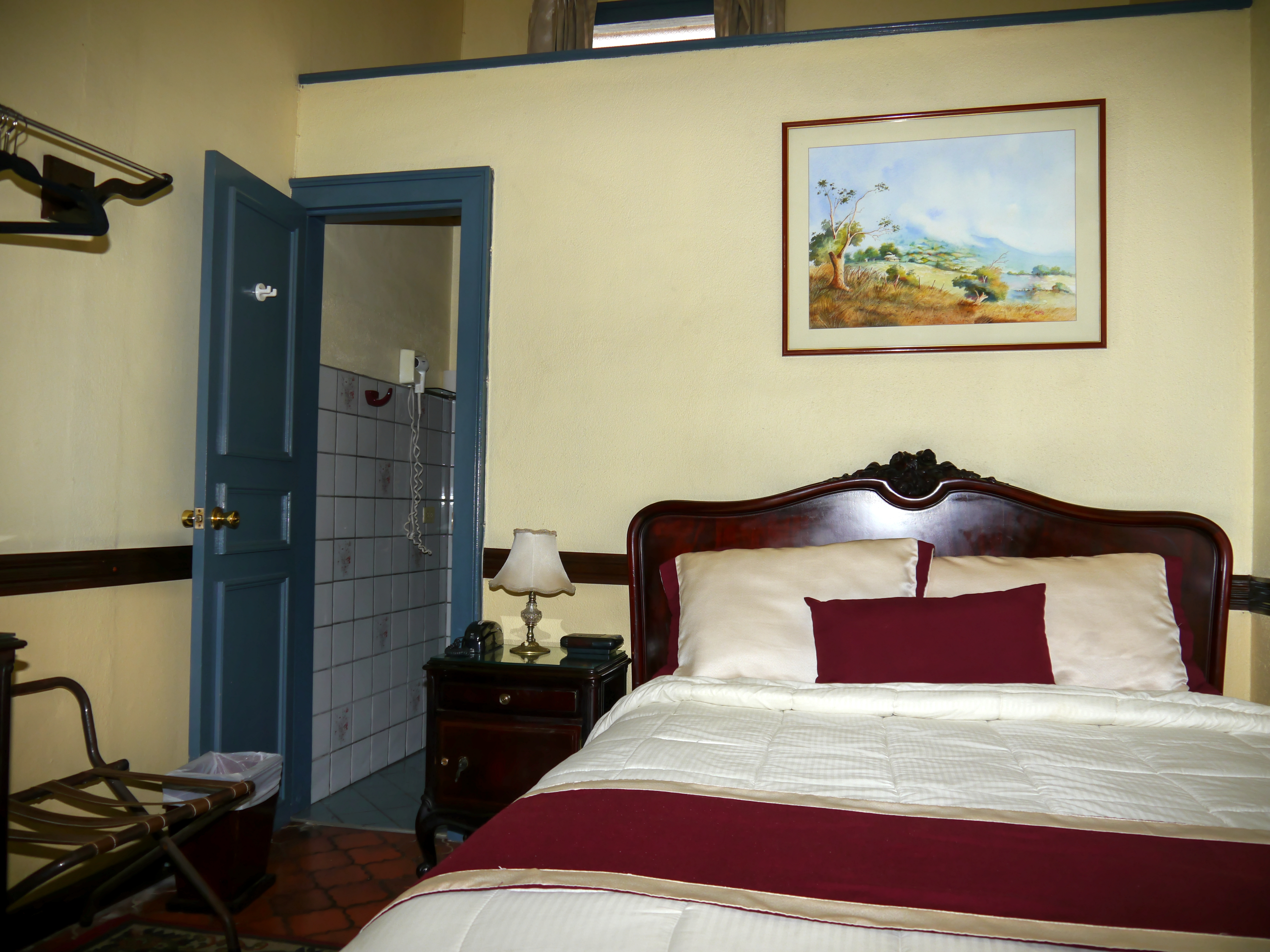 Economy Room