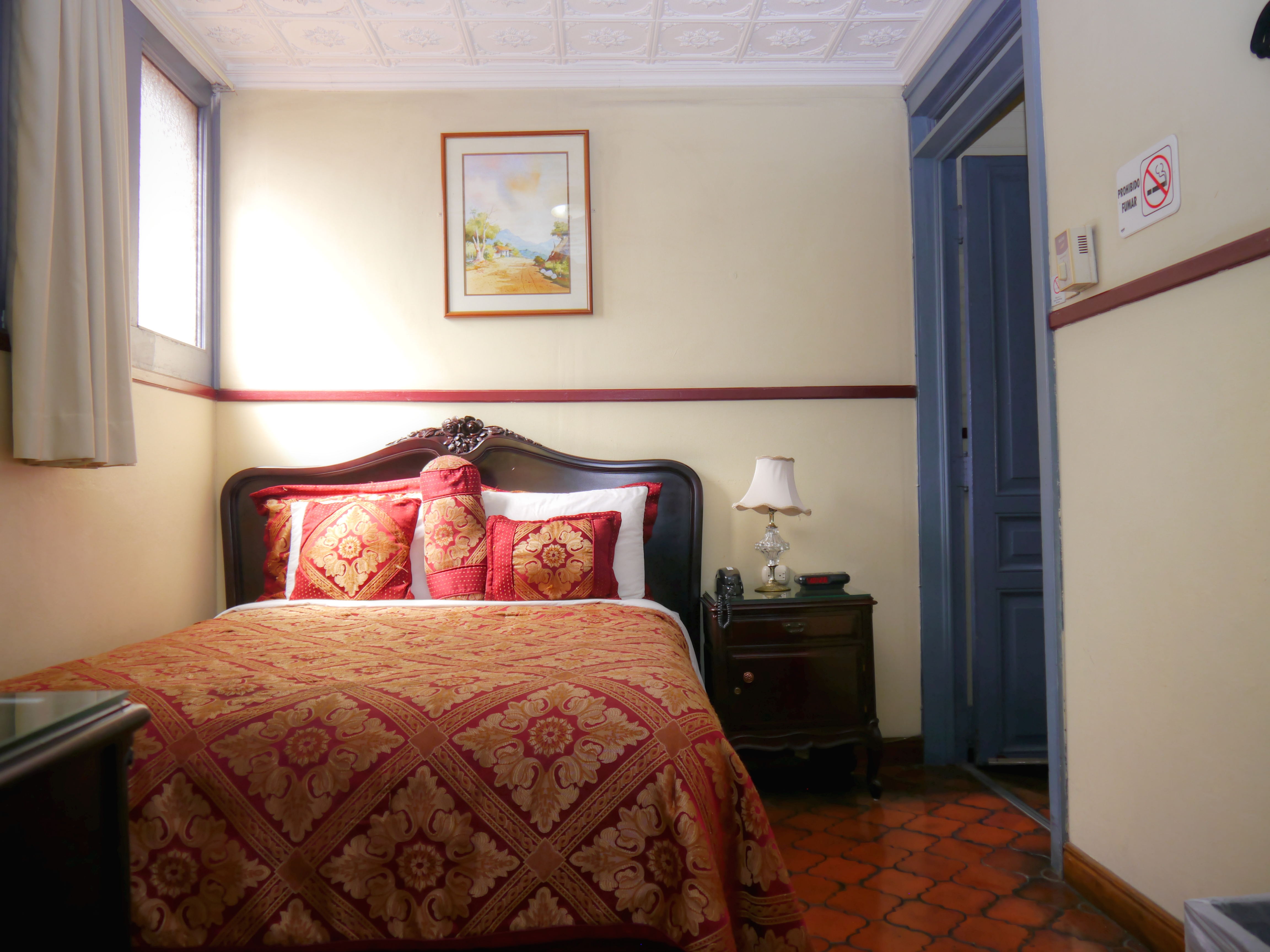 Economy Room