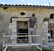 english speaking builder bordeaux france