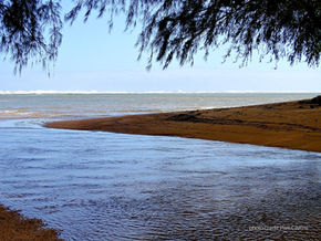 When Closeness Starts to Blur the Edges