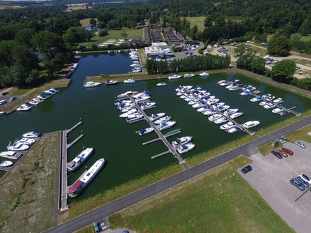 Harleyford Marina Construction