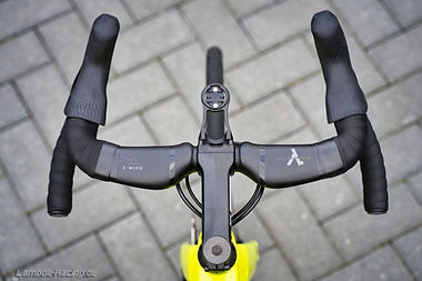LAMBDA X-Wing Aero Carbon Lenker (49).jp