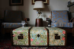 Morris wallpaper coffeetable trunk