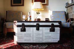 Vintage coffeetable steamertrunk