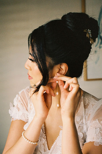 ZOE WEDDING PHOTOGRAPHY - 35mm Film Jascinta and Lachlan -17.jpg
