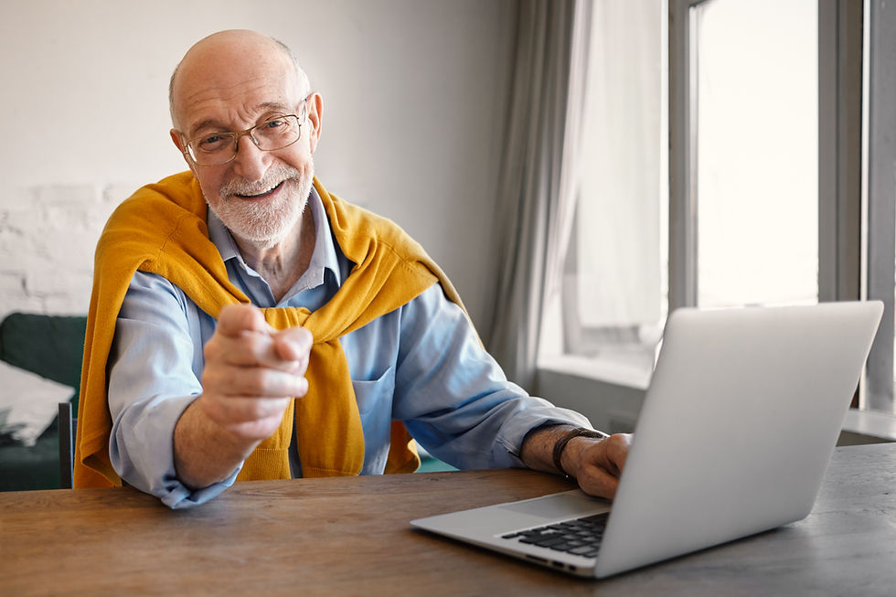 fashionable-friendly-elderly-male-recruiter-wearing-rectangular-glasses-elegant-clothes-wo