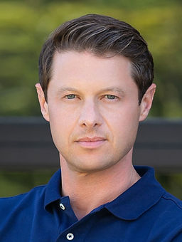 Gid headshot FINAL close up.jpg