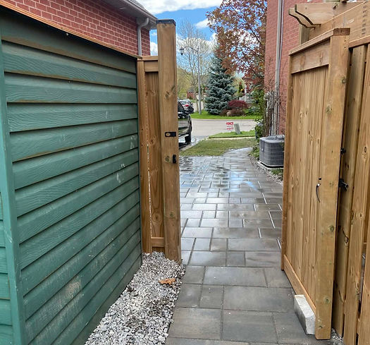 Residential_interlocking_Newmarket_fencing
