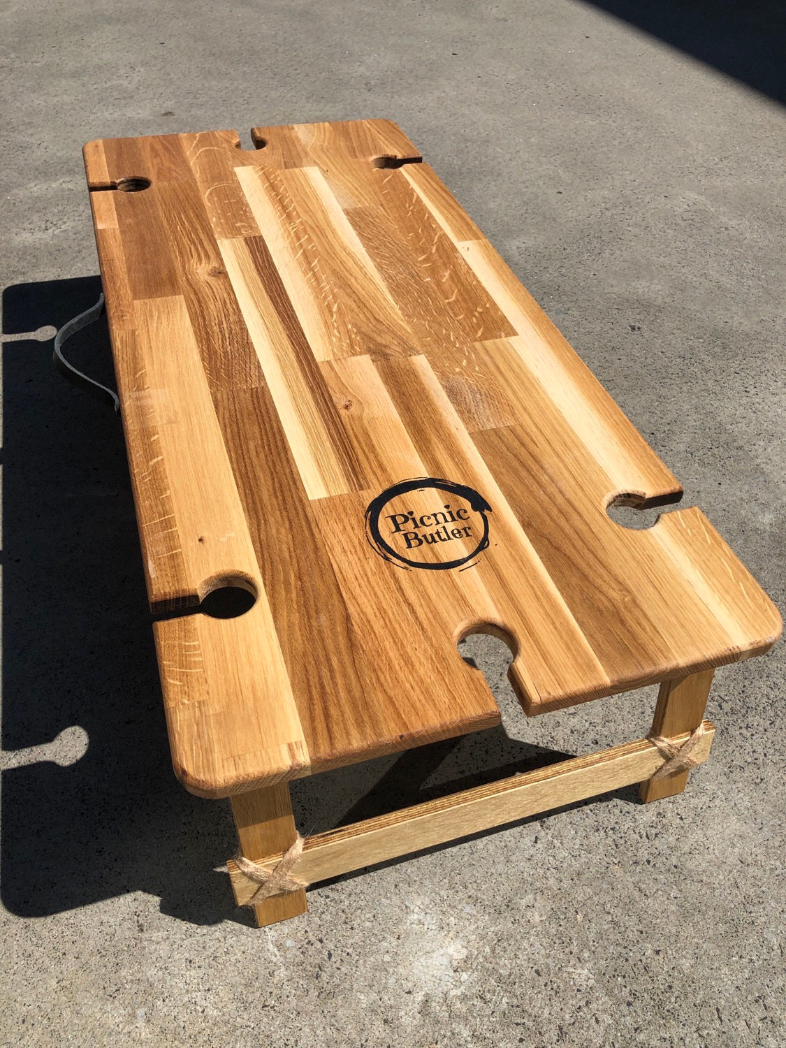 Oak "Banquet" 6-Wine Table