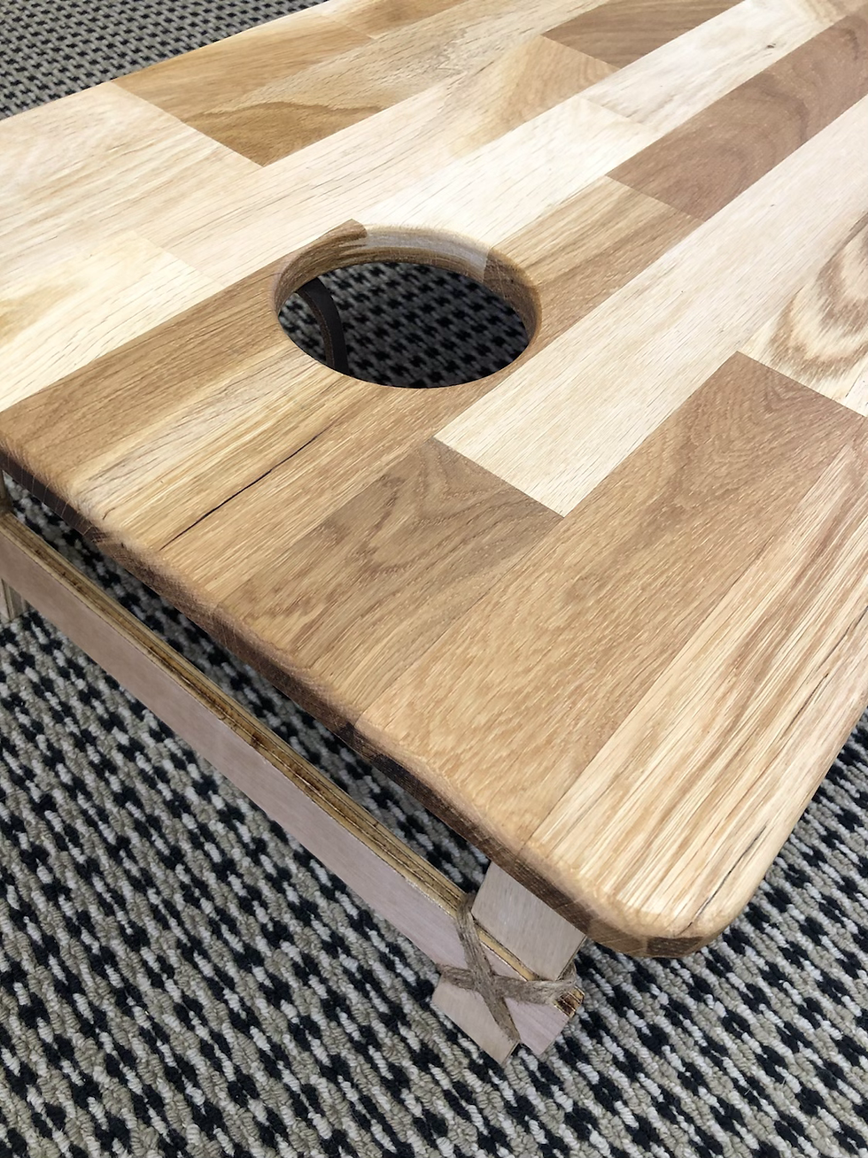 Thumbnail: Oak "Vino" 6-Wine Table