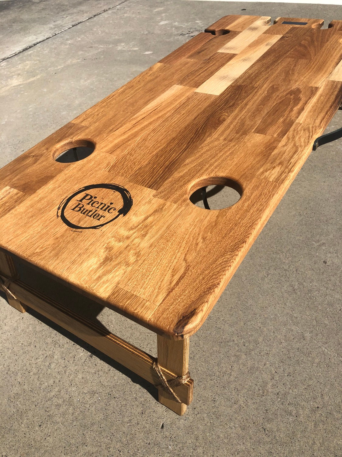 Oak "Banquet" 4-Wine/2-Beer Table