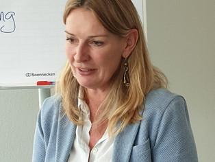 Onlinebewerbungstraining mit Frau Dipl.-Päd. Ing. Annemarie Humer