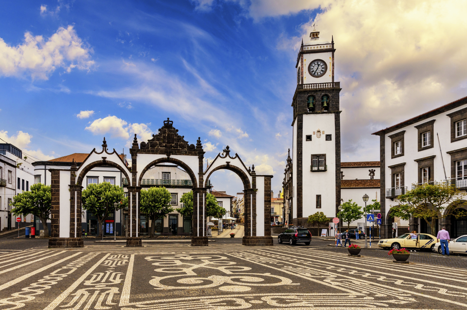 Azores, Hospitality, Rental mangement, AL, listing, tenant management