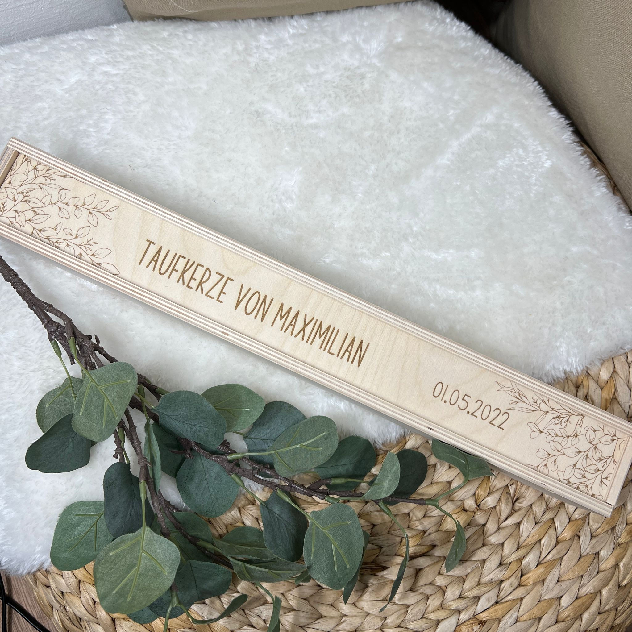 Taufkerzenbox Maximilian Eukalyptusblätter