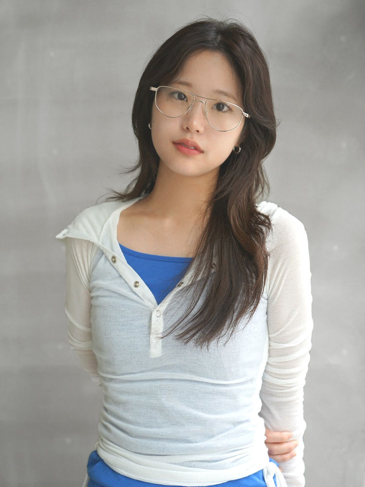 HANA MIWA