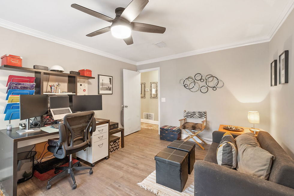 SECONDARY BEDROOM / OFFICE