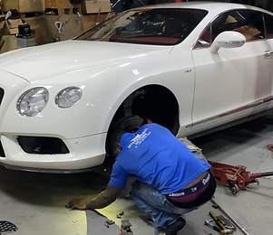 Workshop, Mclaren, Mercedes, Bentley, Mechanic, Ferrari, Lamborghini, Maserati, Rolls Royce, Bugatti , Aston Martin, workshop, mclaren, mercedes, bentley, mechanic, aston martin, ferrari, lamborghini, maserati, rolls royce, bugatti, work, repair, car, automobile, parts, service, supercar, luxury